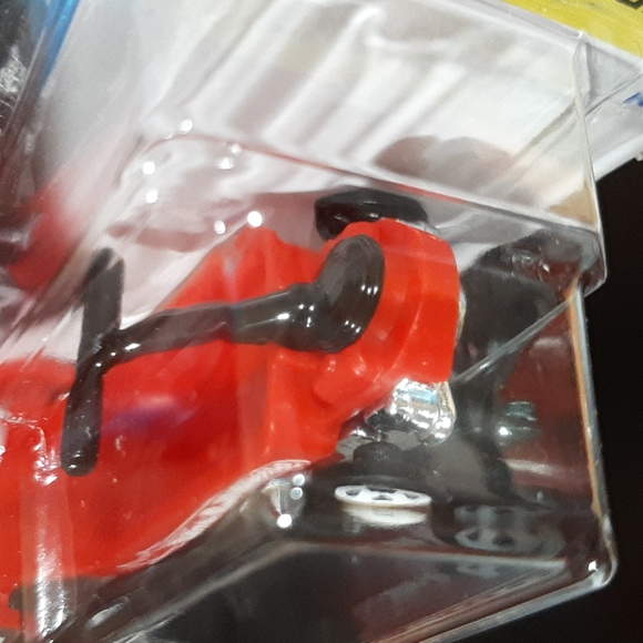 Hot Wheels Draggin' Wagon Red 2023 Experimotors Collection - Picture 6 of 14